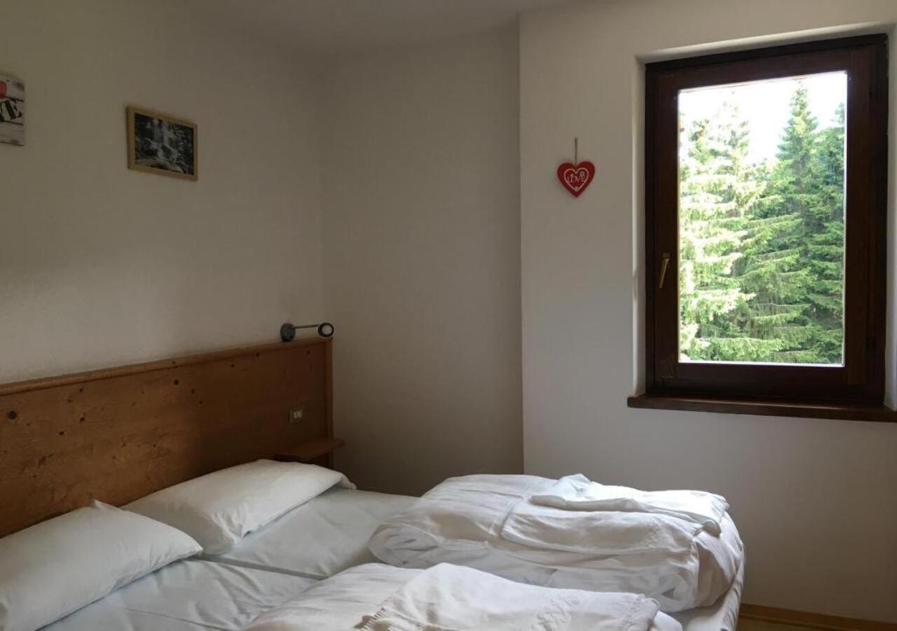Rifugio Garibaldi 莱德罗 外观 照片