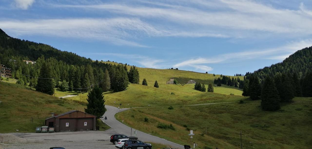 Rifugio Garibaldi 莱德罗 外观 照片